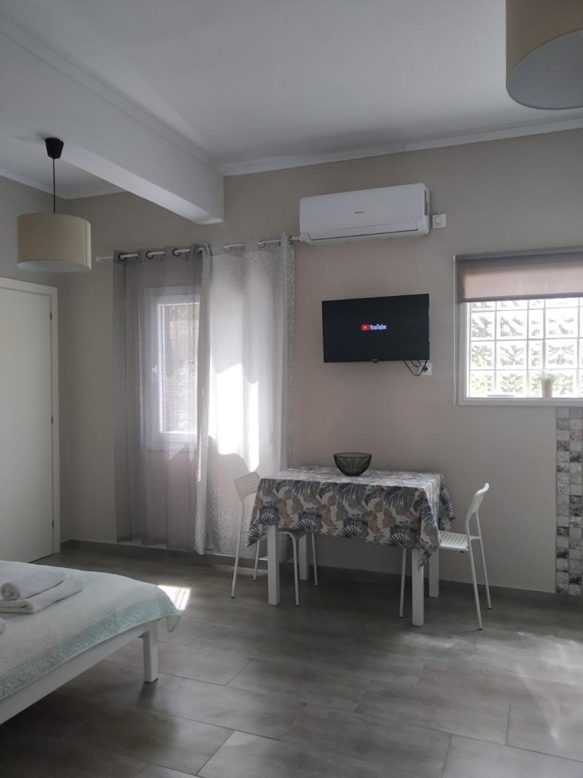 Trousas Apartments Roda  Exterior photo