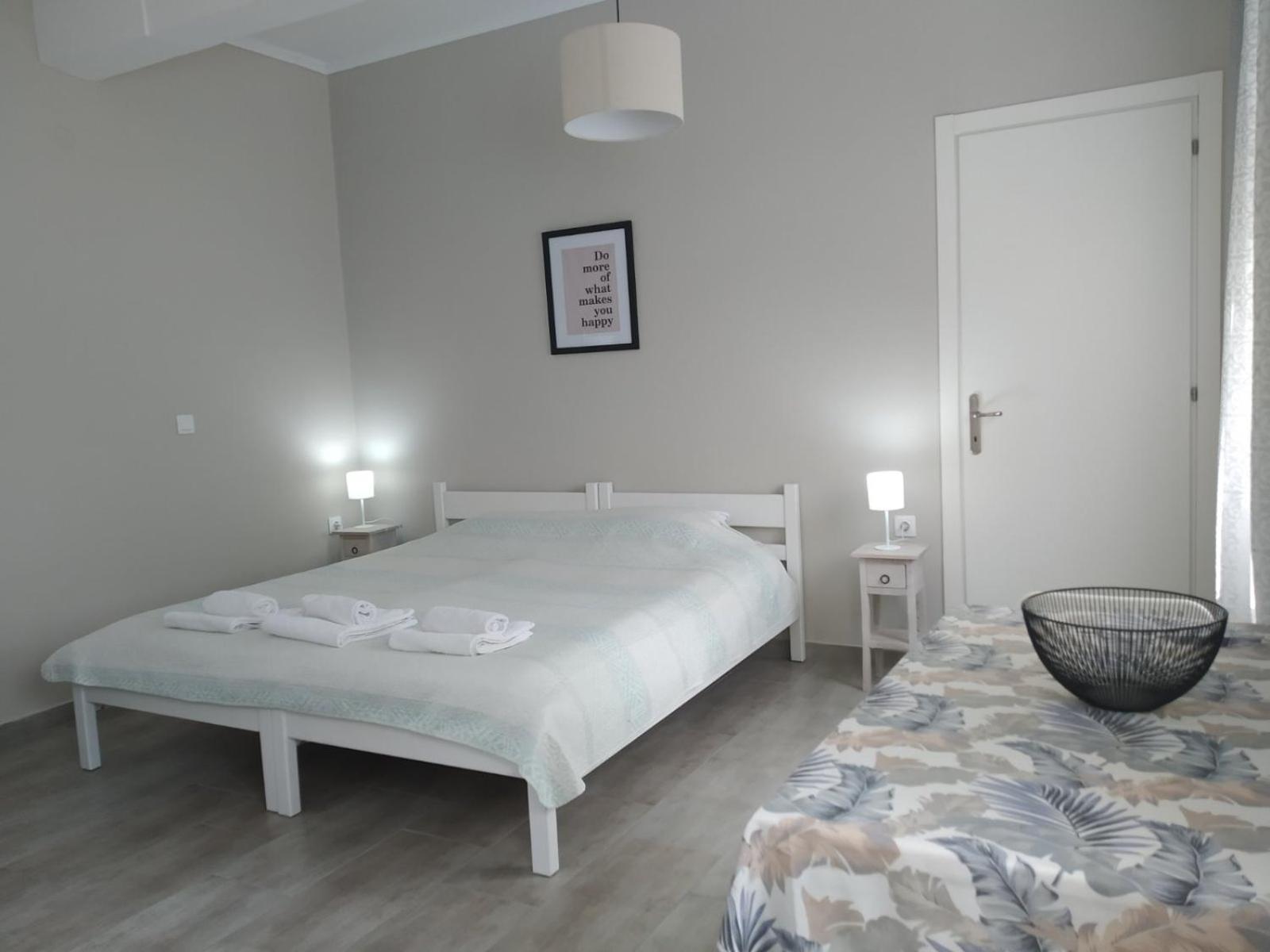 Trousas Apartments Roda  Exterior photo