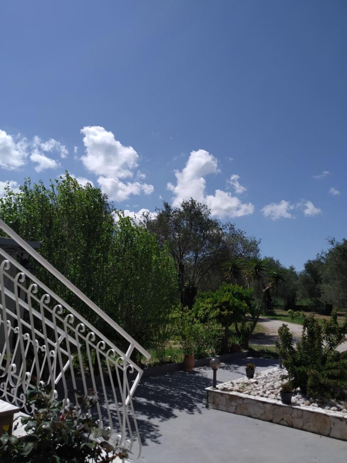 Trousas Apartments Roda  Exterior photo