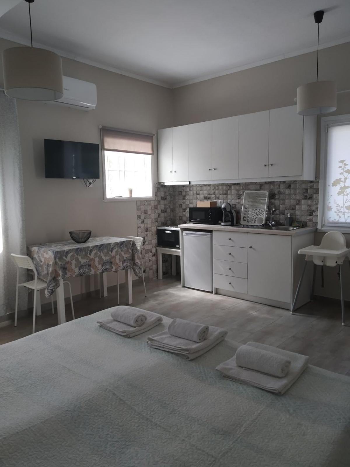 Trousas Apartments Roda  Exterior photo
